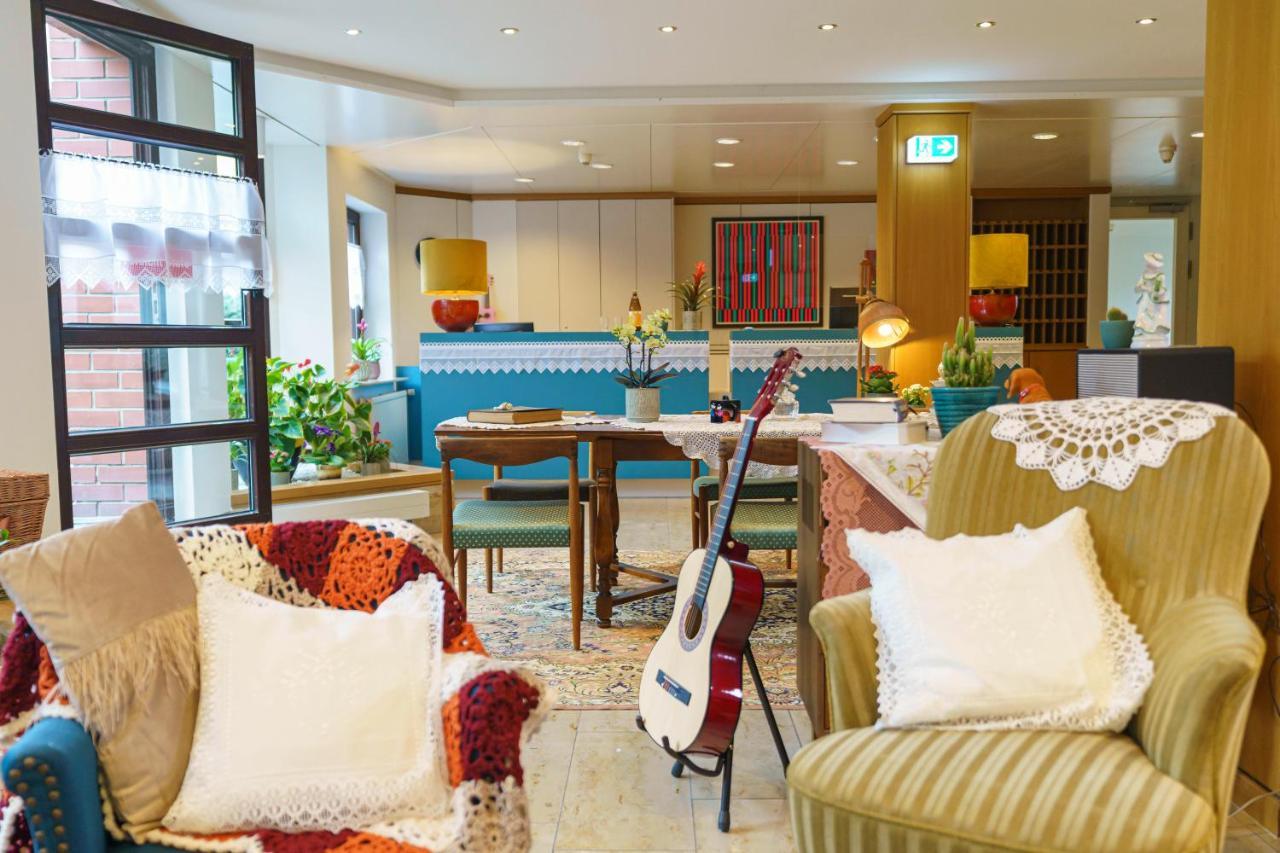 Tante Alma's Bonner Hotel